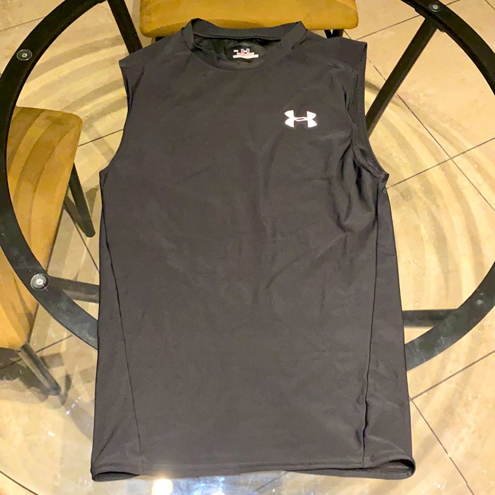 No Sleeve Under Armour Workout Shirt